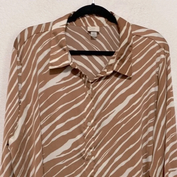 A New Day Zebra Satin Button Down Shirt Oversized Relaxed Women Size XL - Picture 3 of 8
